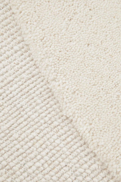 Cleo Milk Rug