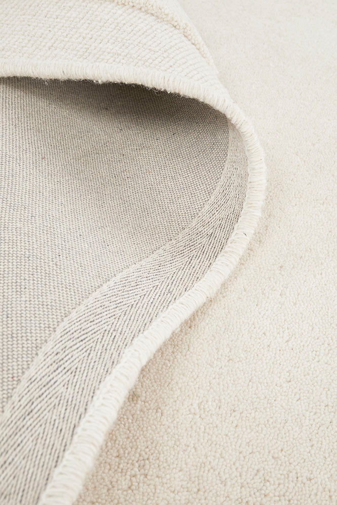 Cleo Milk Rug