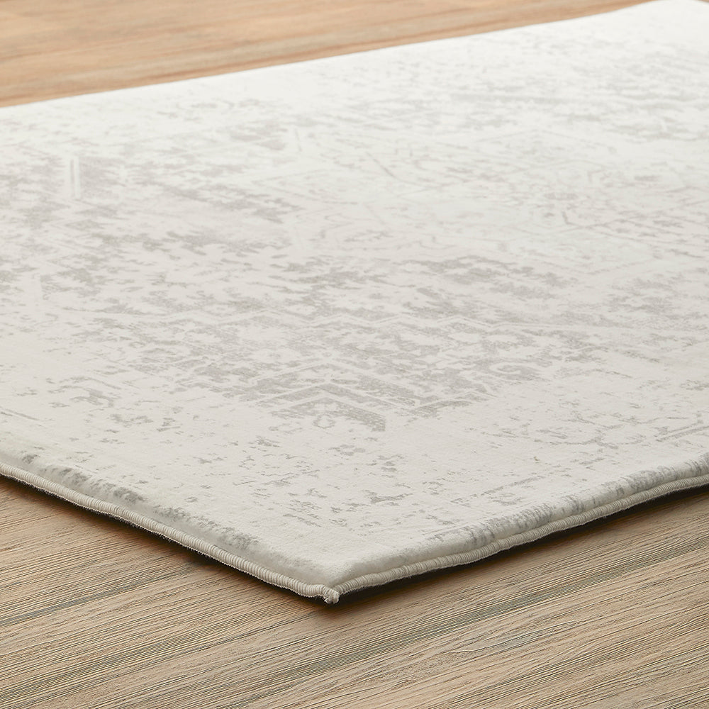 Cushy Asha Silver Rug