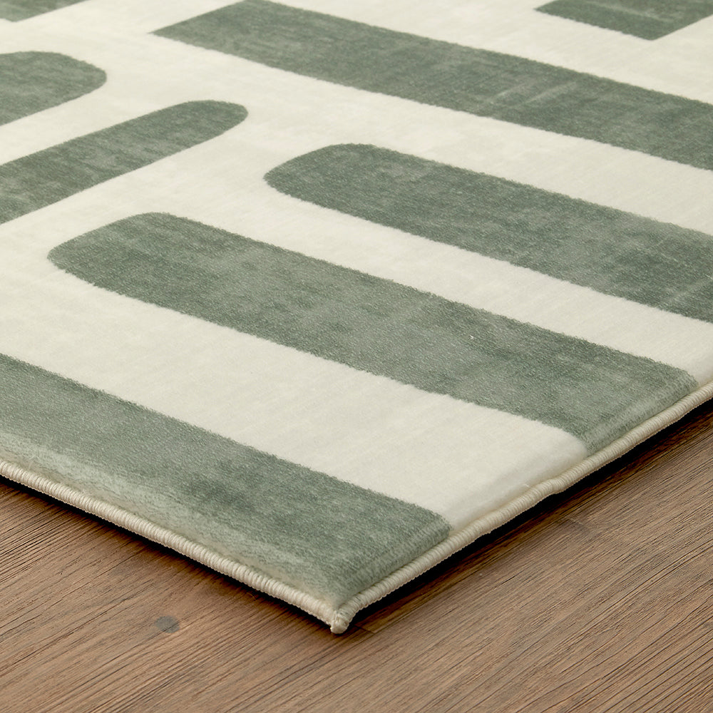 Cushy Wila Green Rug