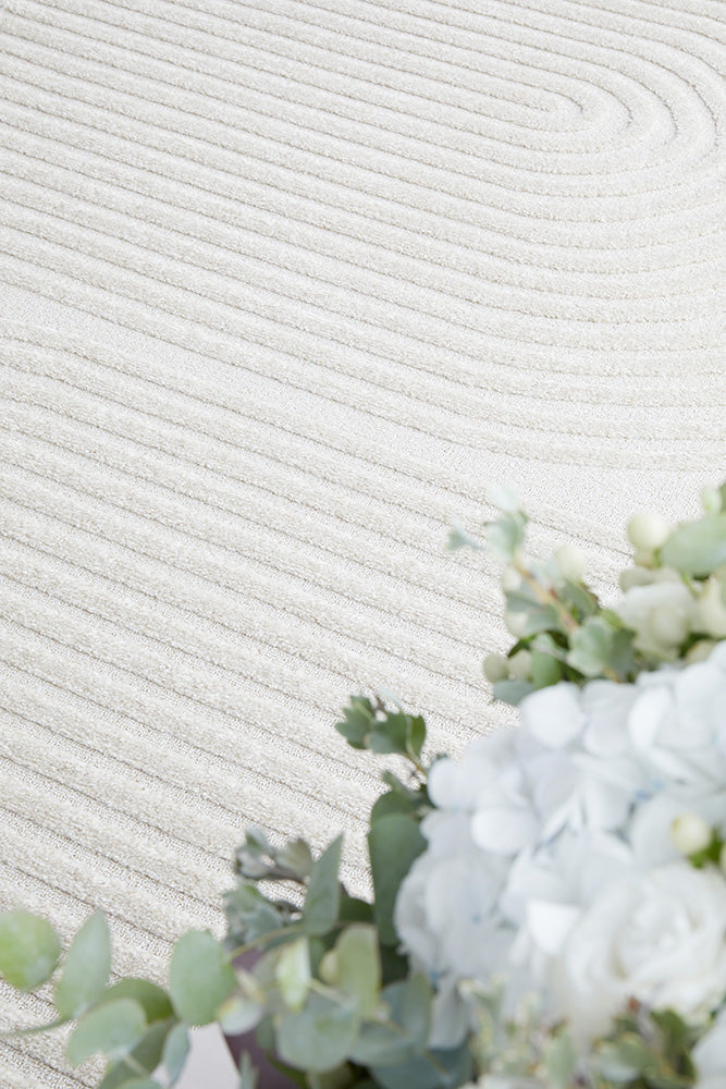 Lotus Abbey Rug - White