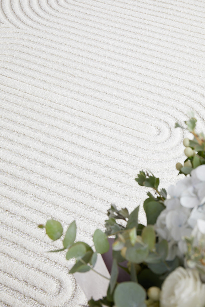 Lotus Carl Rug - White